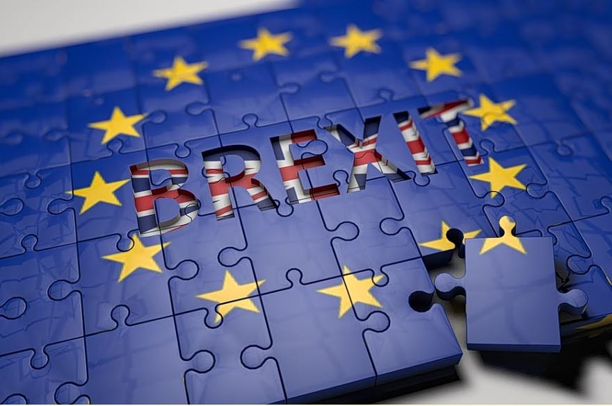 Brexit: Πτώση 6%-8% του βρετανικού κατά κεφαλήν ΑΕΠ