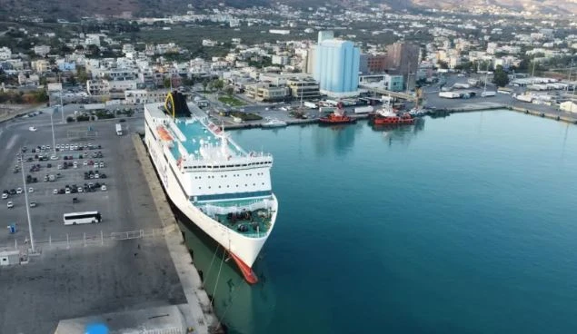 Σούδα: Συγκρούστηκαν δύο πλοία στο λιμάνι