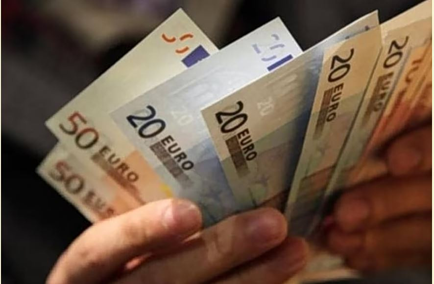 e-ΕΦΚΑ – ΔΥΠΑ: Πότε πληρώνονται συντάξεις και επιδόματα Αυγούστου
