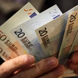 ΕΚΤ: Πώς διαμορφώνονται οι αυξήσεις μισθών στην ευρωζώνη