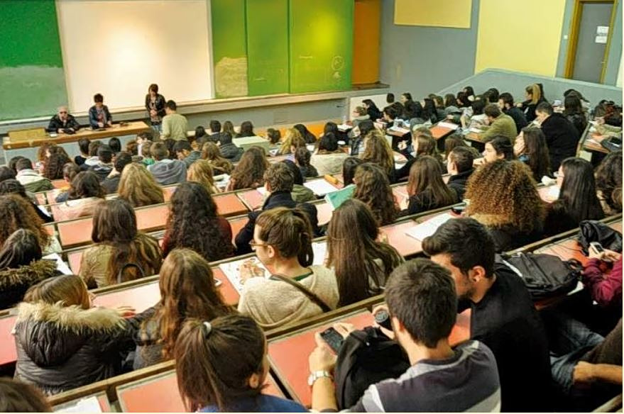 Φοιτητικό επίδομα: Τέλος χρόνου για τα 2.000 ευρώ