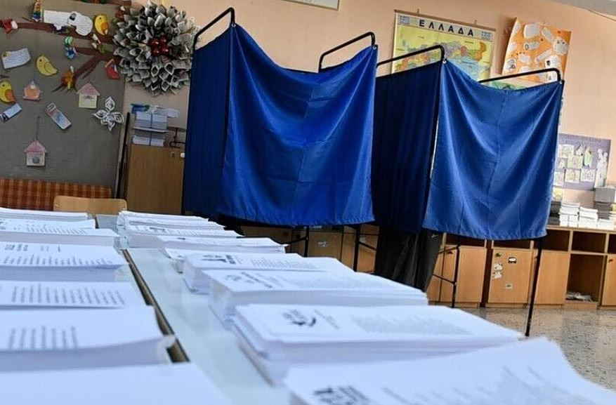 Δημοσκόπηση Prorata: Μονοψήφια η διαφορά ΝΔ και ΕΛΑΣ – Σε λάθος κατεύθυνση η χώρα λέει το 69%