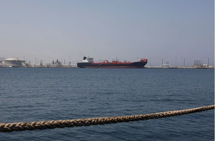 Περσικός Κόλπος: Πάνω από 130 δεξαμενόπλοια παραμένουν εγκλωβισμένα