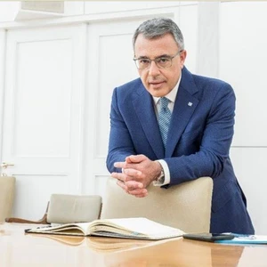 Alpha Bank: Έπεσαν οι υπογραφές για την εξαγορά της Altius Insurance