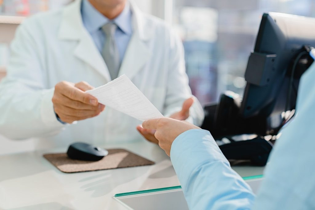 €1,500 Bonus Draws Doctors, But Islands Still Left Short