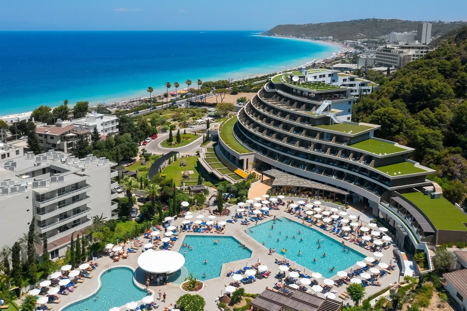 Olympic Hotels: Η οικογένεια Γερονικόλα χτίζει νέο 5άστερο στην Ιξιά της Ρόδου