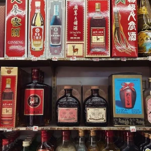 Κίνα: Η βιομηχανία αλκοόλ ζητά αυστηρότερη εποπτεία των διαδικτυακών πωλήσεων