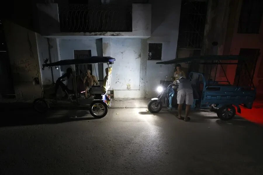 Κούβα: Στο σκοτάδι λόγω μπλακ άουτ, οι ΗΠΑ κλιμακώνουν τις πιέσεις