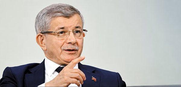Ahmet Davutoglu: ‘Greece at Bottom of Turkey’s List of Adversaries’