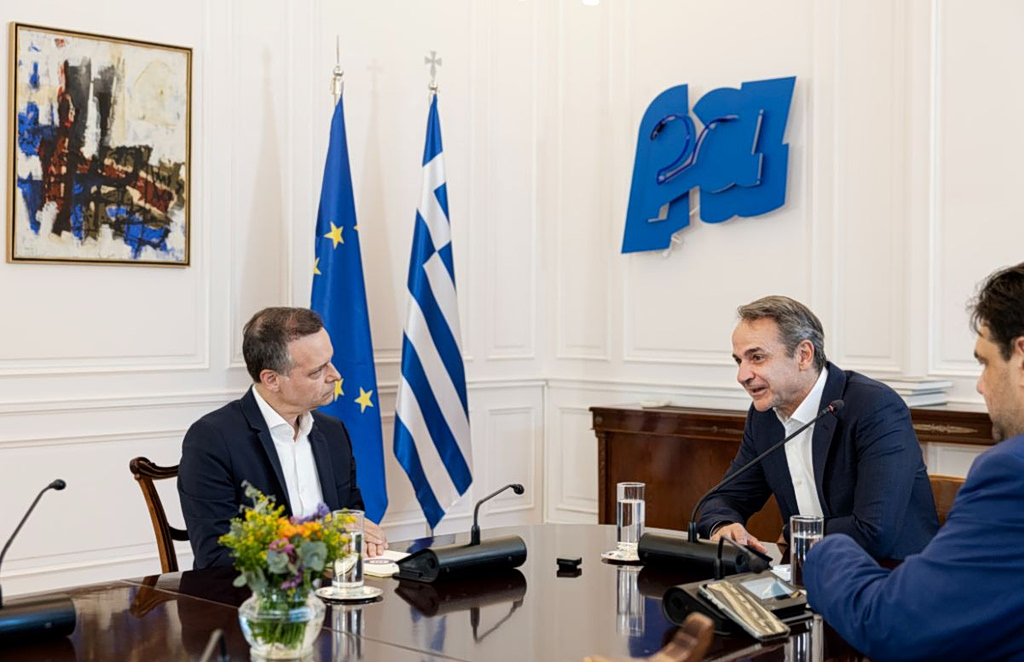 Συνάντηση Μητσοτάκη-Δούκα στο Μαξίμου – Τι συζήτησαν