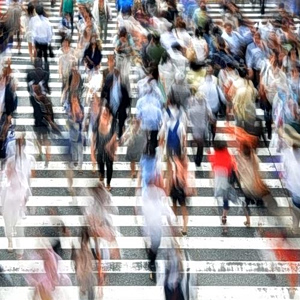 Κομισιόν: «Κόκκινη κάρτα» για φορολόγηση εργασίας και ΦΠΑ