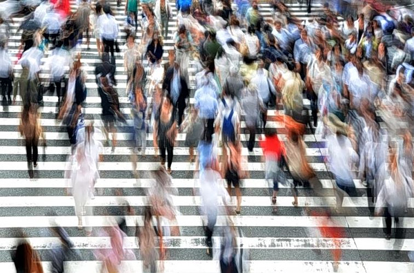Κομισιόν: «Κόκκινη κάρτα» για φορολόγηση εργασίας και ΦΠΑ