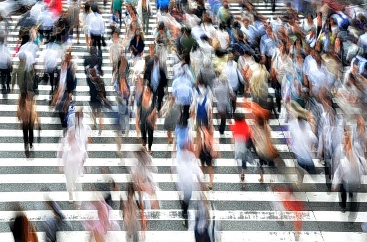 Κομισιόν: «Κόκκινη κάρτα» για φορολόγηση εργασίας και ΦΠΑ