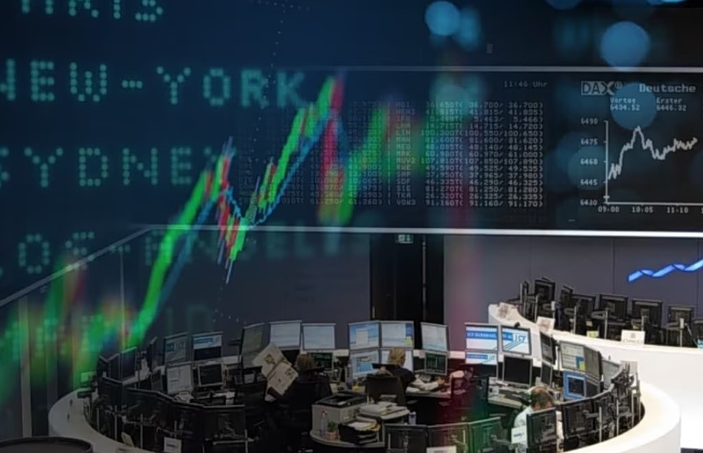 Ευρωπαϊκά χρηματιστήρια: Θετική στάση αναμονής στις αγορές, άλμα για την EasyJet