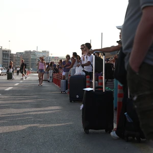 Καύσιμα: Κορυφώνεται η έξοδος των αδειούχων με την τιμή της βενζίνης να «καίει»