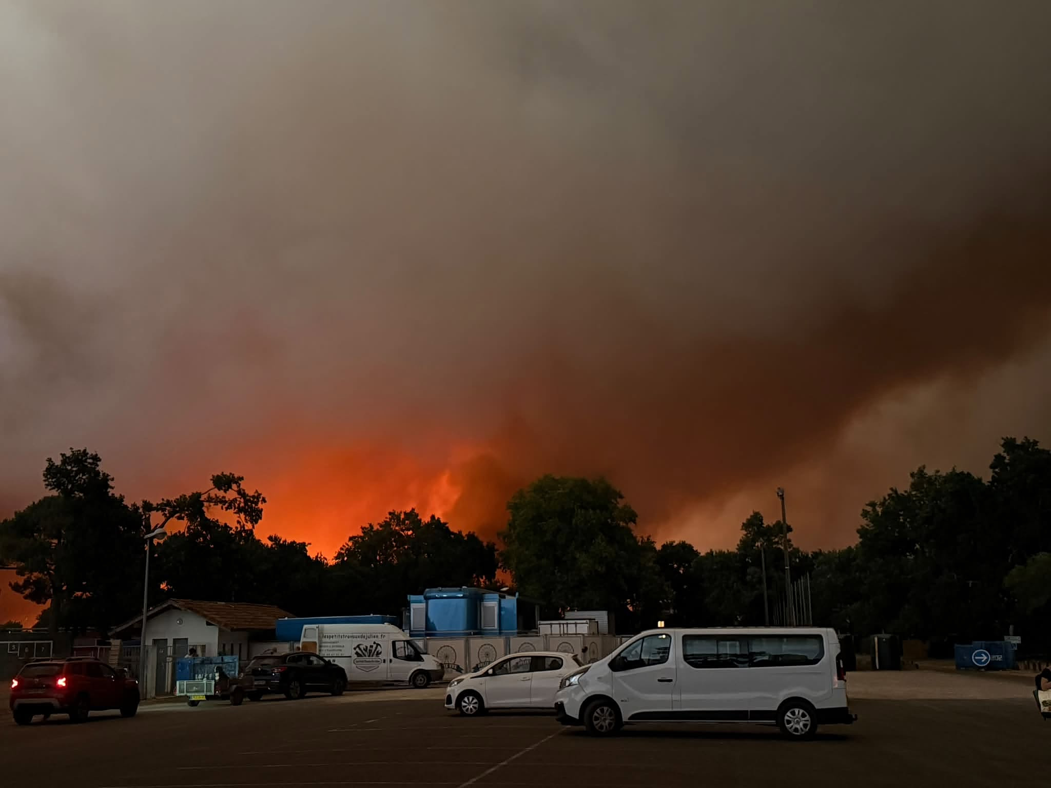 Γαλλία – Ισπανία: Πάνω από 1,2 εκατ. στρέμματα έχουν κάψει οι μεγα-πυρκαγιές