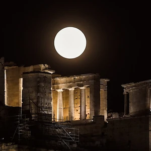 Archaeological Sites Across Greece to Open for August Full Moon
