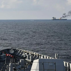Ερυθρά Θάλασσα: Πτώση στην κίνηση εμπορικών πλοίων μετά τις επιθέσεις των Χούθι