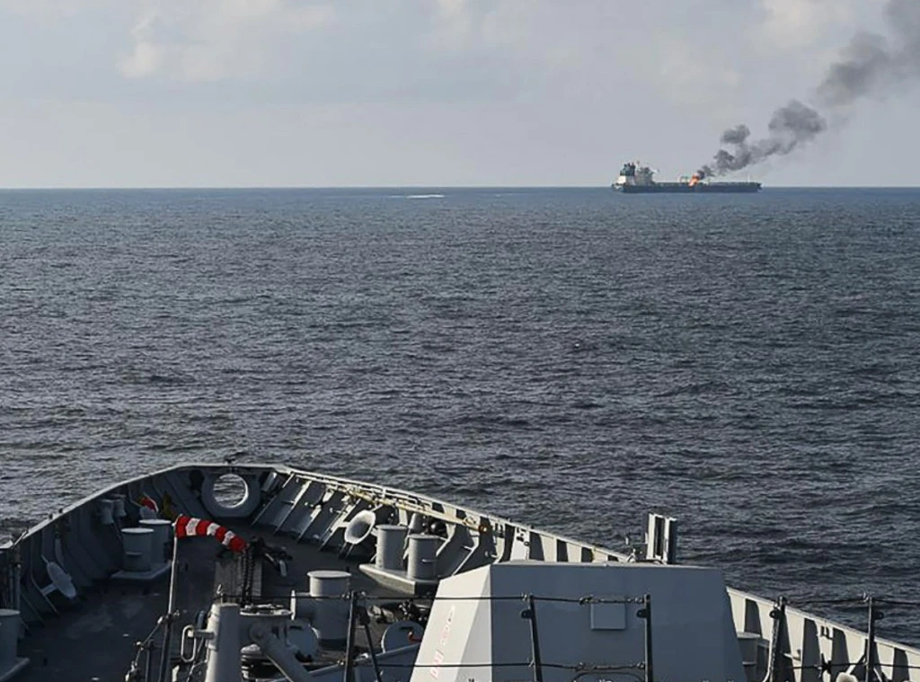 Ερυθρά Θάλασσα: Πτώση στην κίνηση εμπορικών πλοίων μετά τις επιθέσεις των Χούθι