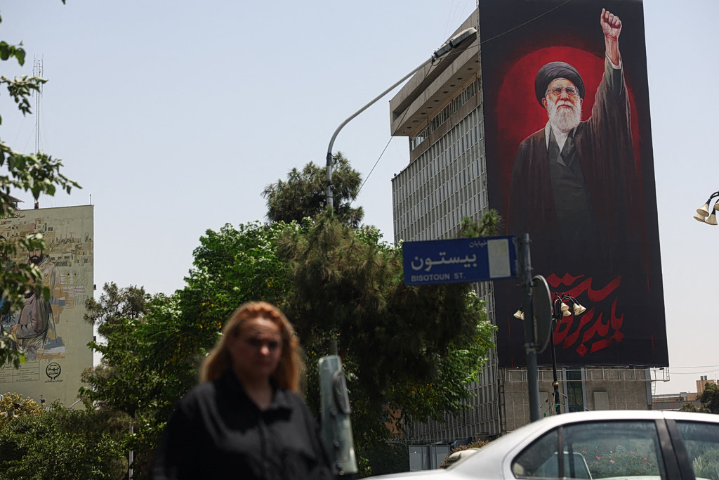Παγκόσμια Τράπεζα: Η κλιμάκωση του πολέμου στo Iράν ίσως φρενάρει την παγκόσμια ανάπτυξη στο 1,3% το 2026