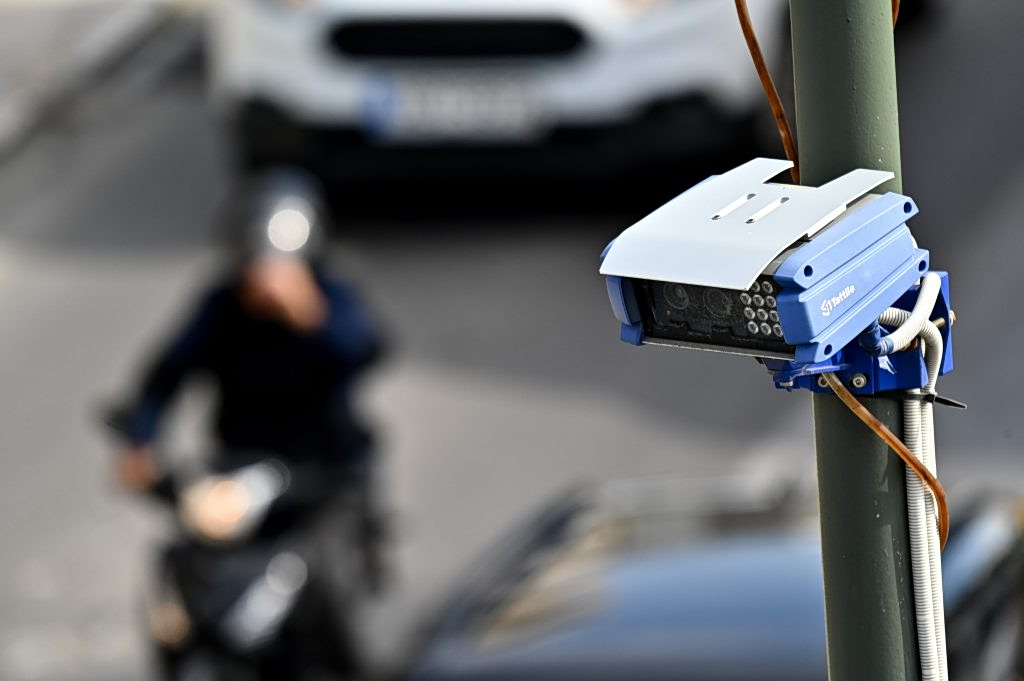 Έξυπνες κάμερες: Πώς καταγράφονται οι παραβάσεις – Οι ειδοποιήσεις
