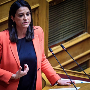 Κεραμέως: Καταργείται η περικοπή συντάξεων χηρείας