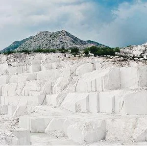 Mermeren Combinat: Σημαντική μείωση εσόδων και κερδών στο 6μηνο του 2026