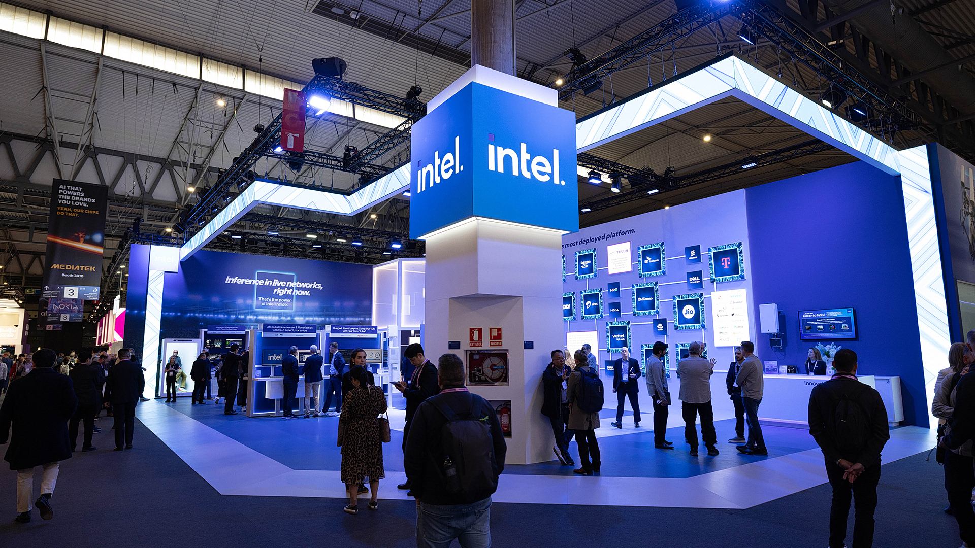 Intel: Επένδυση 5 δισ. ευρώ στην Ιρλανδία