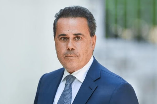 Παπασταύρου για τιμές καυσίμων: Ανεβαίνουν σαν πύραυλος, πέφτουν σαν φτερό