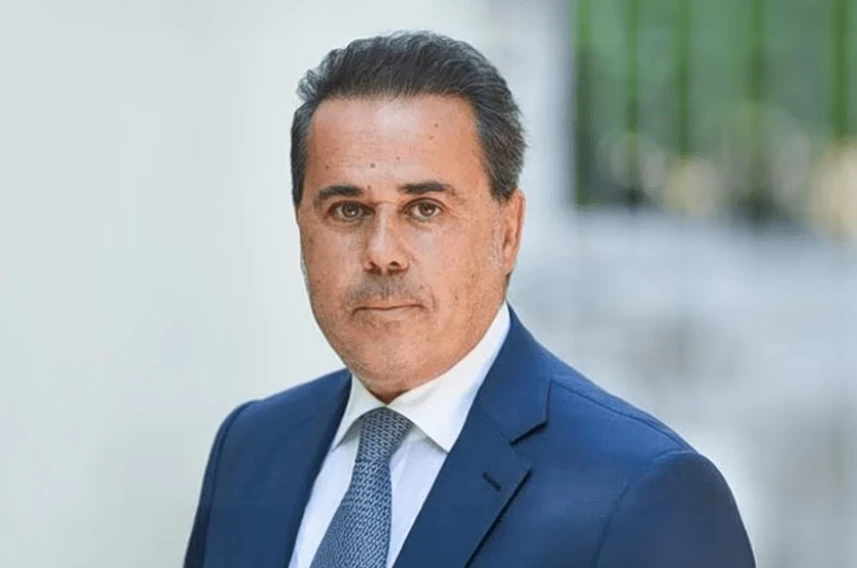 Παπασταύρου για τιμές καυσίμων: Ανεβαίνουν σαν πύραυλος, πέφτουν σαν φτερό