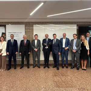 Alpha Bank: Ενισχύει τη συνεργασία με UniCredit σε περιφερειακές αγορές