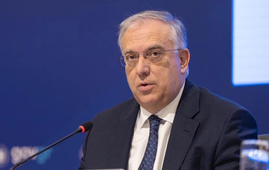 Θεοδωρικάκος: Τέλος στα ψιλά γράμματα, διαφάνεια, προστασία από καταχρηστικές πρακτικές