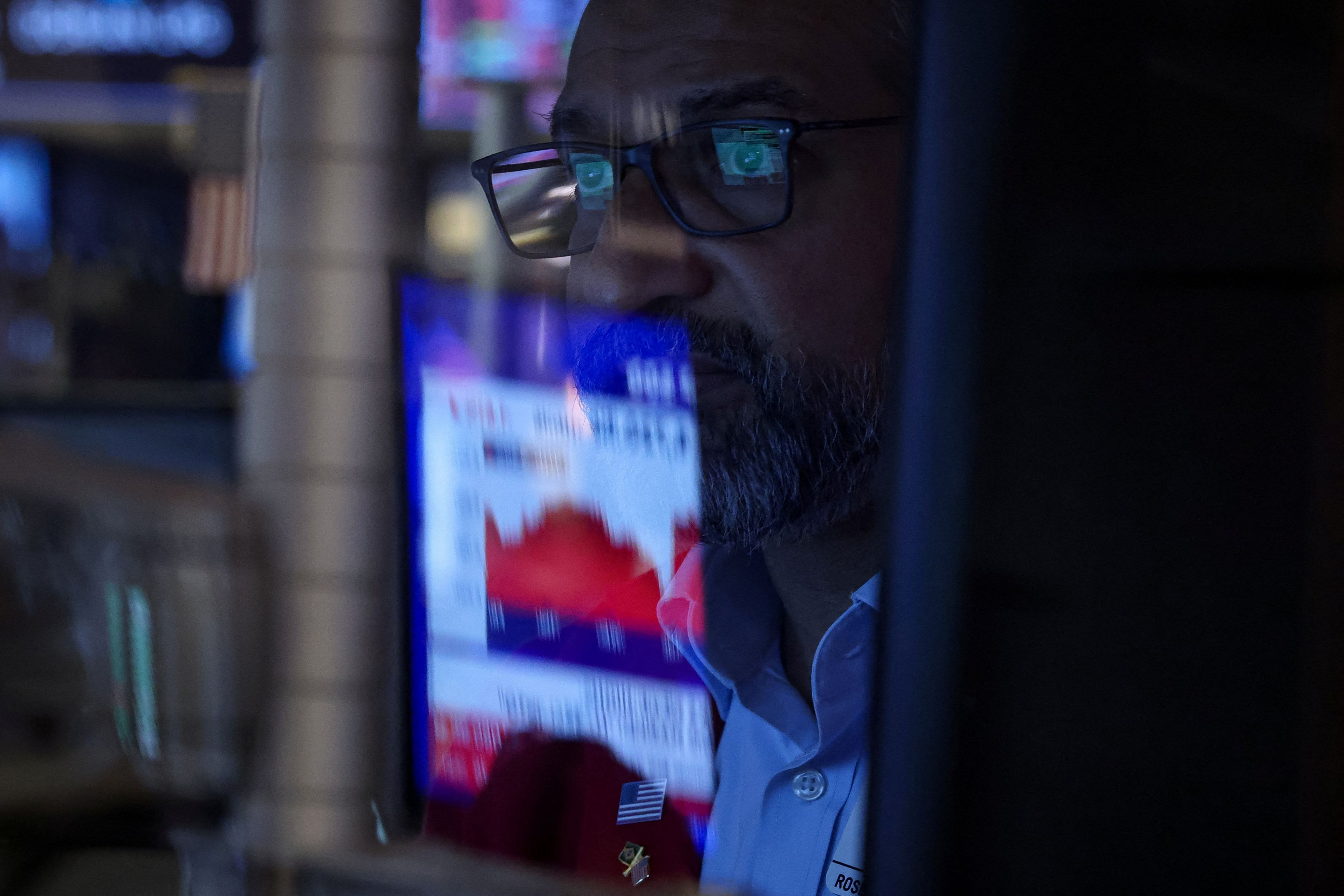 Wall Street: Μικτά πρόσημα υπό το βάρος της κρίσης στη Μέση Ανατολή