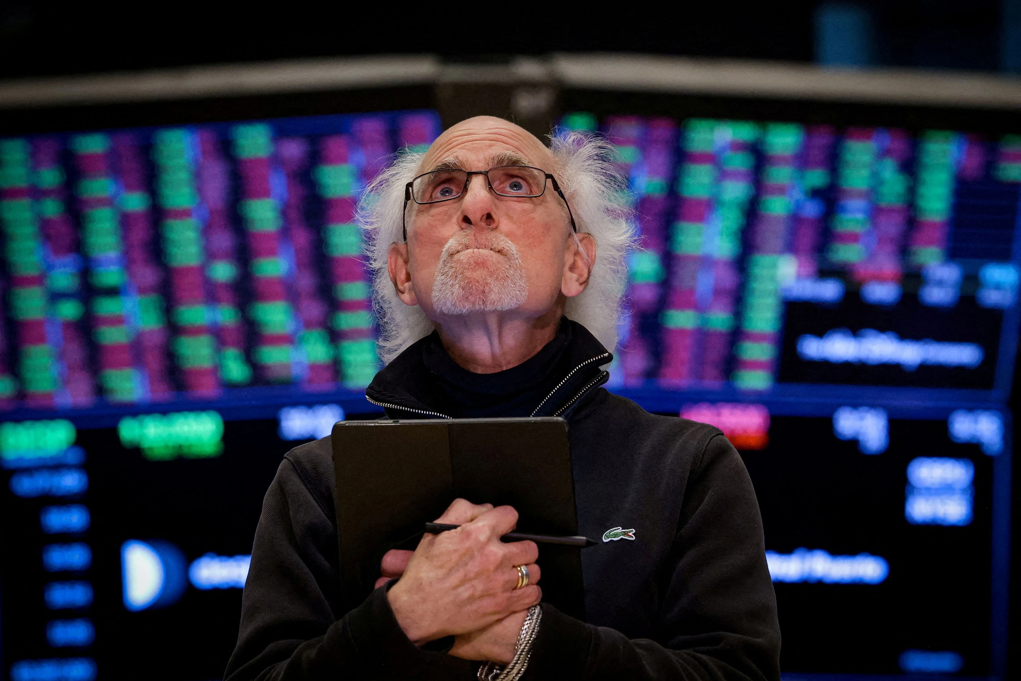 Wall Street: «Φωτιά» στις αγορές από Ορμούζ – Βουτιά στις μετοχές, πάνω το πετρέλαιο