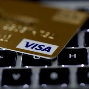 Visa: Απολύει το 7% του εργατικού δυναμικού της
