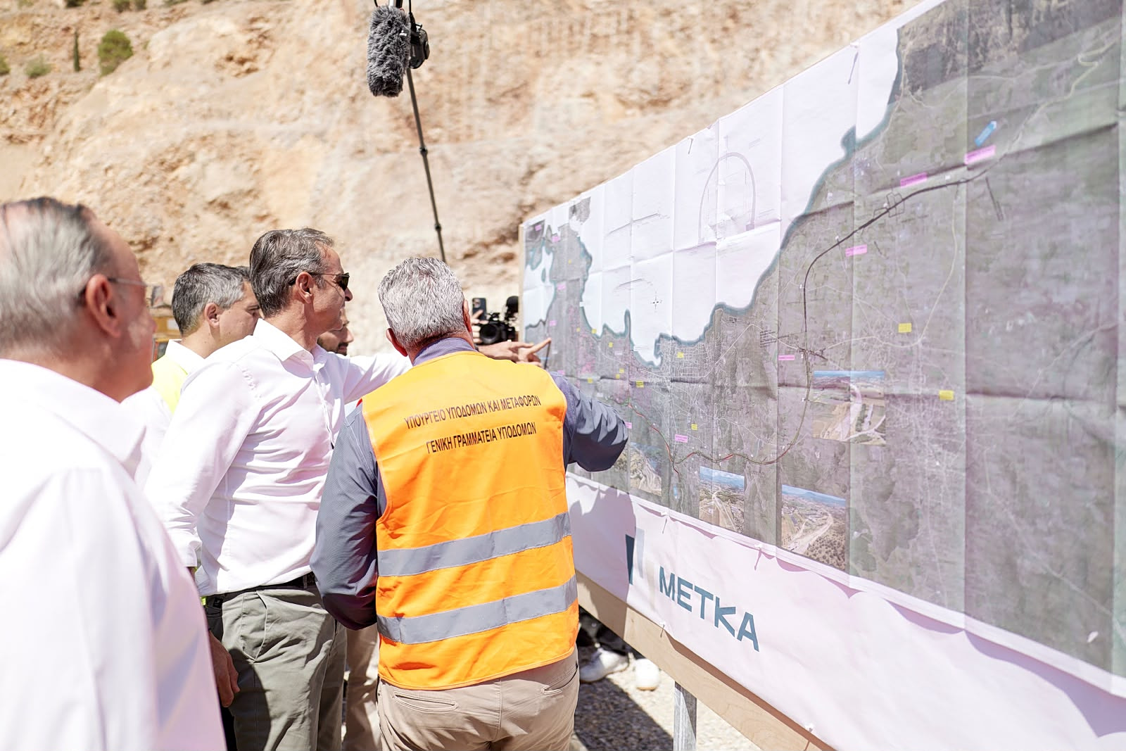 Παράκαμψη Χαλκίδας: Δημιουργείται ένας ενιαίος και ασφαλής οδικός άξονας προς Βόρεια Εύβοια – Δηλώσεις Δήμα