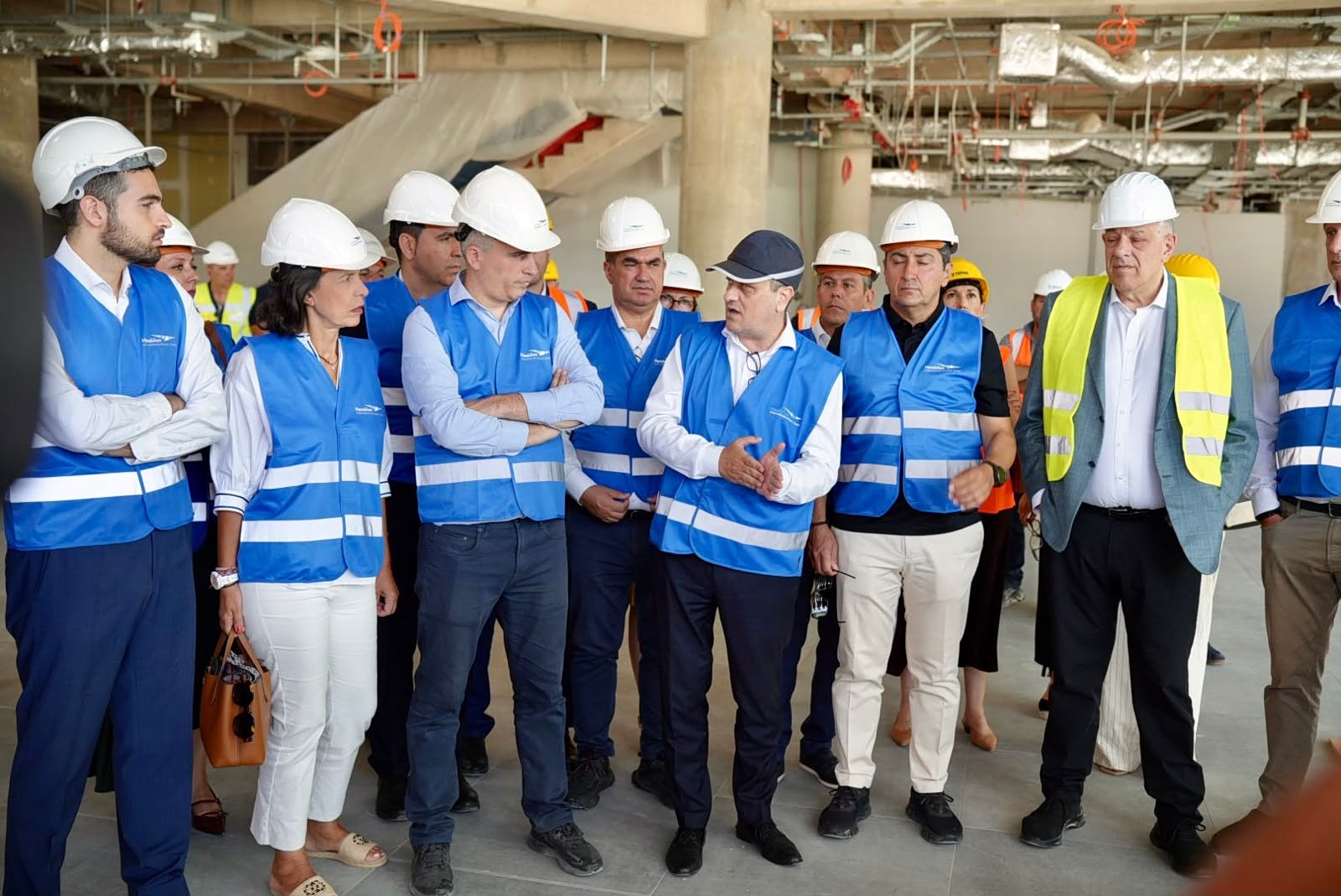 Δήμας: Υπεγράφη η σύμβαση για τα συστήματα αεροναυτιλίας στο αεροδρόμιο Ηρακλείου