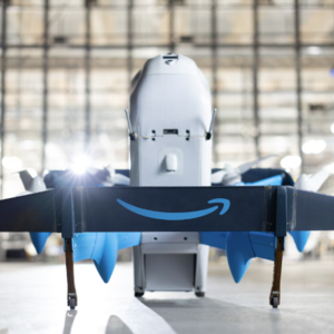 Amazon: Θα επεκτείνει την υπηρεσία drone σε σχεδόν 500 πόλεις