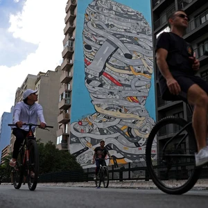 Εμπόριο: Πίνουμε βραζιλιάνικο καφέ, που μεταφέρεται με ελληνικά πλοία