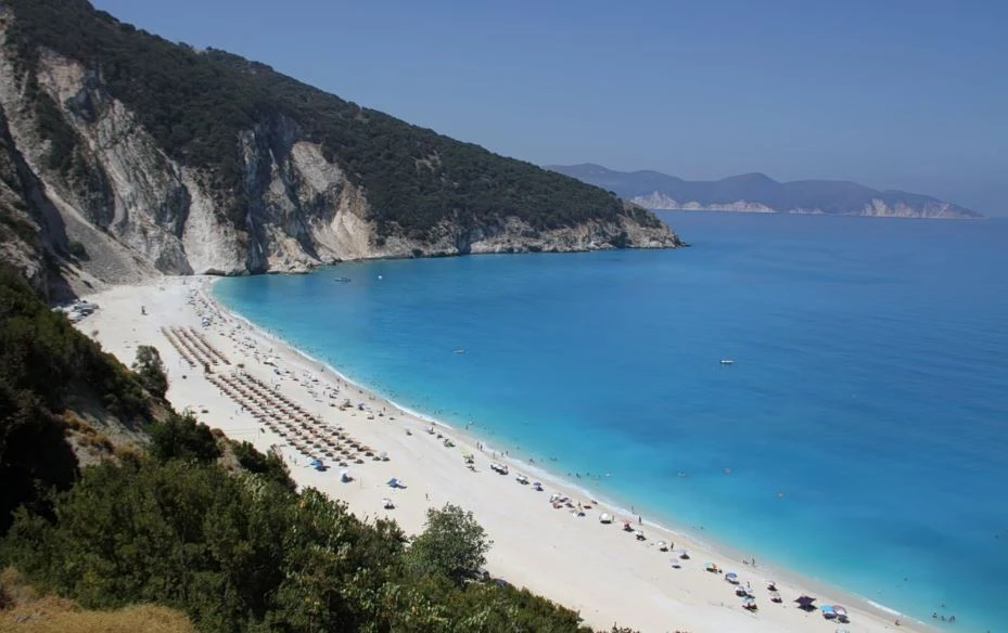 Two Cretan Beaches in World’s Top Five by Tripadvisor Users