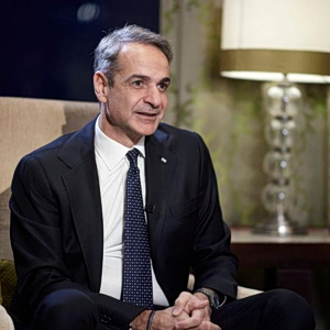Μητσοτάκης: Μοιράζει εξαγγελίες και… ελπίδα