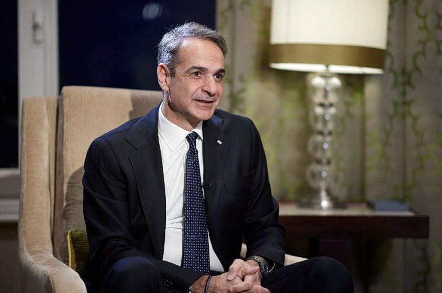Μητσοτάκης: Μοιράζει εξαγγελίες και… ελπίδα