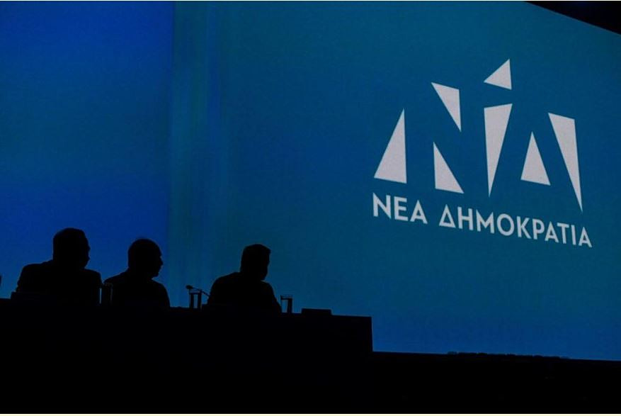 Ψυχιατρείο χρειάζονται όσοι πιστεύουν ότι η χώρα δεν πρέπει ποτέ να αλλάξει κυβέρνηση