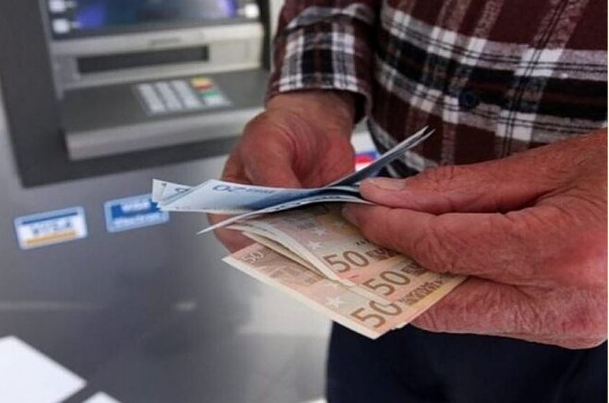 Ελεύθεροι επαγγελματίες – αγρότες: 9 στους 10 με συντάξεις έως 800 ευρώ