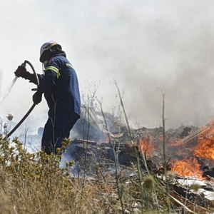 «Κόκκινος» συναγερμός για φωτιά σε Αττική και Εύβοια [χάρτες]