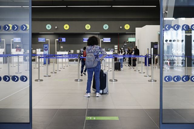 Ελληνικά αεροδρόμια: Χάλκινο σε Ελλάδα για τις καθυστερήσεις πτήσεων στην Ευρώπη