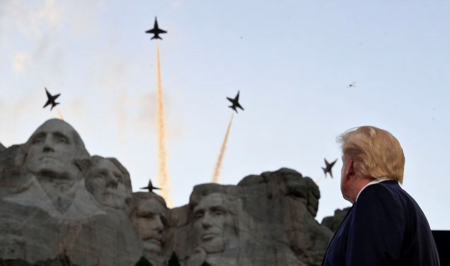 MAGA: Πως σφετερίζεται το απόλυτο αμερικανικό μνημείο στό Όρος Ράσμορ