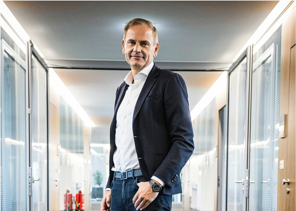 VW: Ο CEO αντιμετωπίζει τους εργαζόμενους για τα σχέδια απολύσεων ο CEO της VW