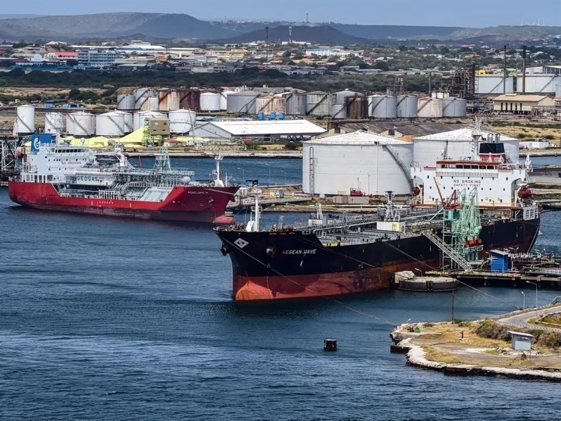 Βενεζουέλα: Ουρές δεξαμενόπλοιων λόγω απαρχαιωμένων υποδομών