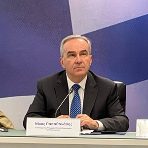 Παπαθανάσης: 1,7 εκατ. για μέτρα πυροπροστασίας σε σταθμούς και σχολεία
